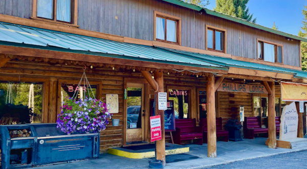 Take A Drive To The Mountains To Dine At This Exceptional Rural Restaurant In Idaho