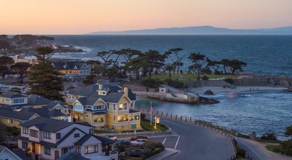 Enjoy A Water-Filled Weekend At This Oceanfront Hotel In Northern California