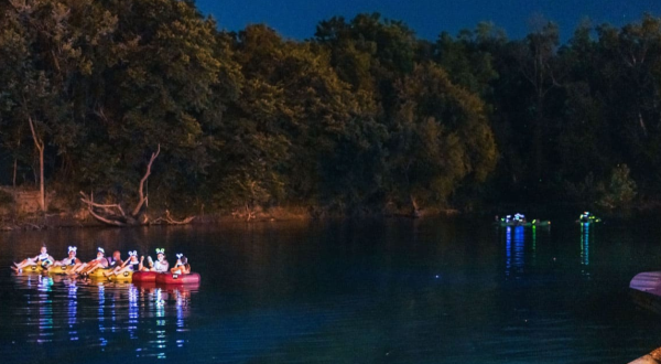 This Nighttime River Float That Glows In The Dark Belongs On Your Missouri Bucket List