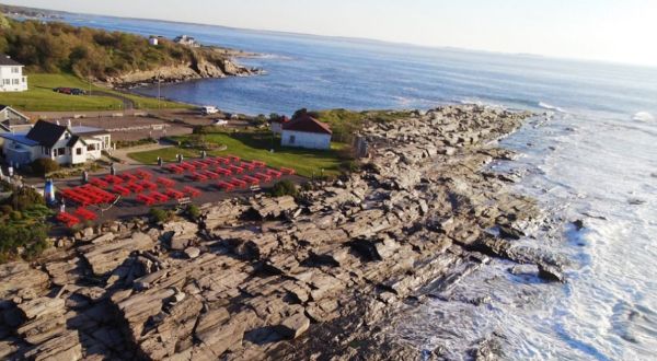 With A Natural Playground, This Incredible Restaurant In Maine Is Perfect For Families