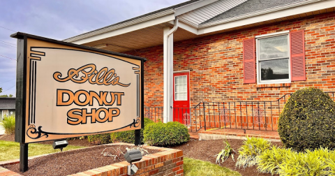 You'll Never Look At Donuts The Same Way After Trying Bill's Donuts In Ohio