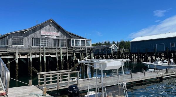 It’s An Epic New England Adventure Taking A Boat Tour To A Seafood Restaurant In Maine