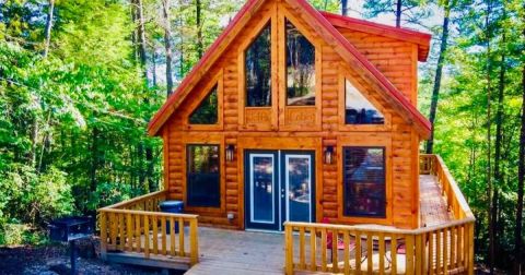 Experience A Romantic Getaway In This Tiny Cabin For Two In Red River Gorge In Kentucky