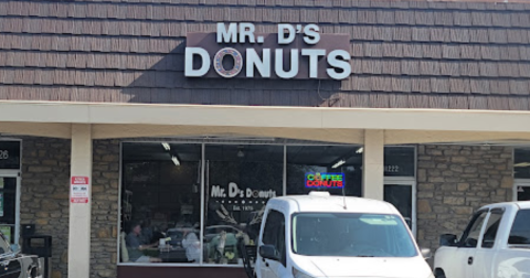 You'll Never Look At Donuts The Same Way After Trying Mr. D's Donut Shop In Kansas