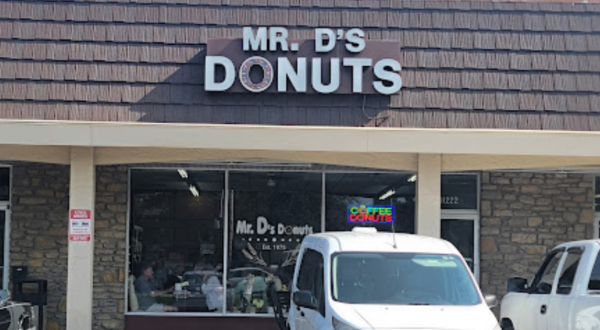 You’ll Never Look At Donuts The Same Way After Trying Mr. D’s Donut Shop In Kansas