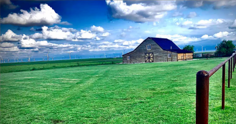Escape To The Countryside When You Stay At This Rural Airbnb In Kansas