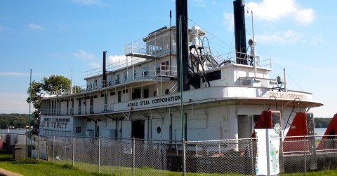 Visit The Heart of Mississippi River History In Iowa At The George M. Verity Riverboat Museum