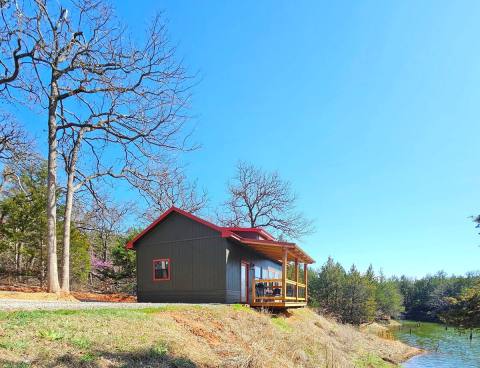 Stay In This Cozy Private Lakeside Cabin In Oklahoma For Less Than $125 Night