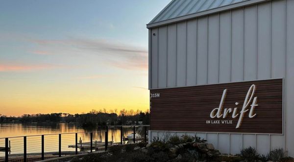 Enjoy A Sense Of Peace At This Incredible Waterfront Restaurant In North Carolina