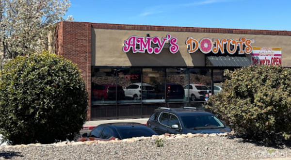 You’ll Never Look At Donuts The Same Way After Trying Amy’s Donuts In New Mexico