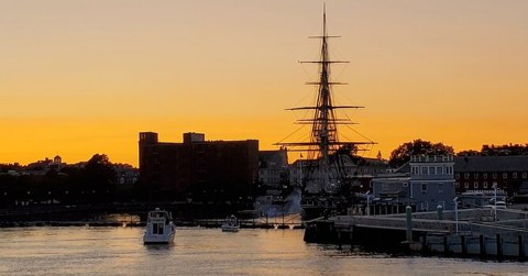 This Sunset Cruise In The City Belongs On Your Massachusetts Bucket List