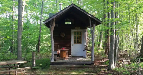 The Magnificent Countryside Airbnb Near Cleveland That Is Perfect For A Spring Retreat