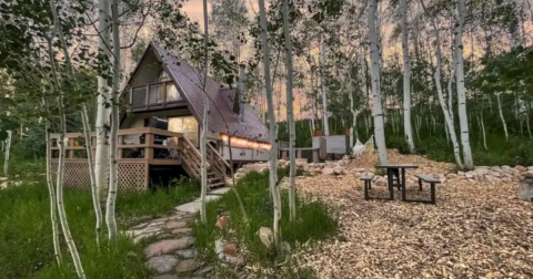 You’ll Never Go Back To Hotels After Staying The Night At This Luxury Mountain Airbnb In Utah