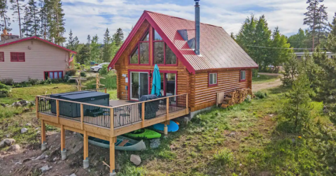 The Magnificent Lakefront Airbnb In Colorado That Is Perfect For A Spring Retreat