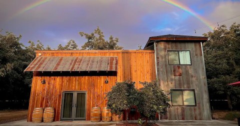 Escape To The Countryside When You Stay At This Rural Airbnb In Northern California